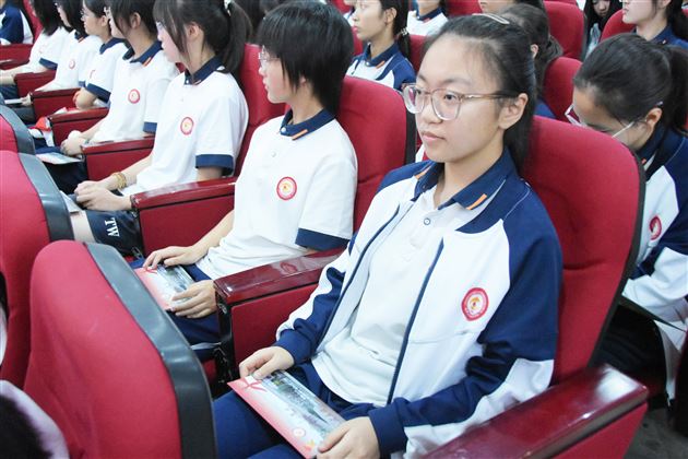 告别红领巾，奔赴新征程——棠外初2023级少先队离队仪式圆满举行 