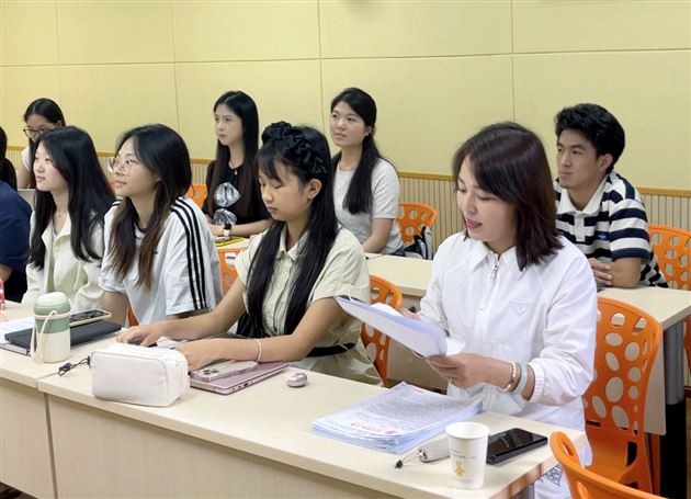 李秀芳老师的精彩教学瞬间