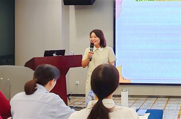 李秀芳老师作专题分享