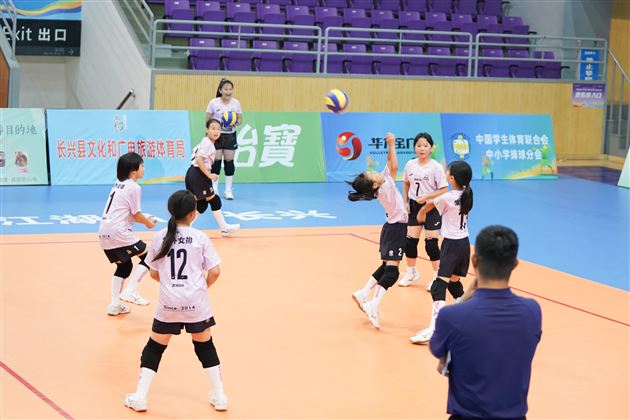 棠外附小女子排球队在2025全国小排球锦标赛（东南区）斩获佳绩 