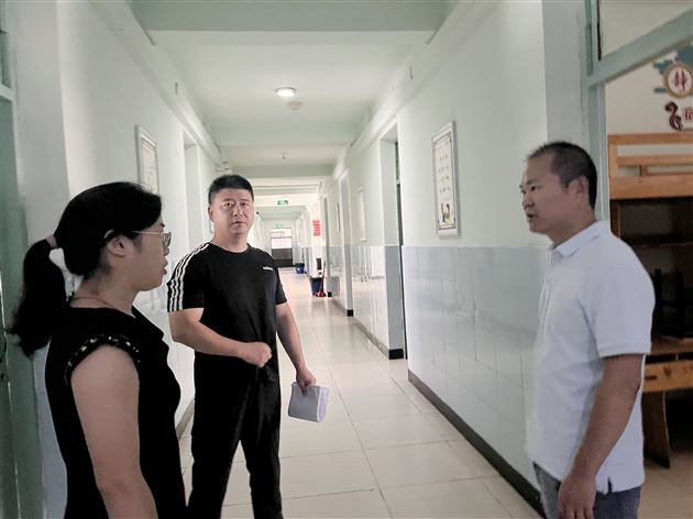 筑牢安全防线 护航开学季——棠外初中开展2025年秋季开学前安全大检查