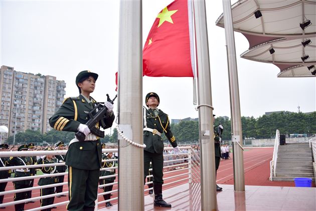 铭记荣光 逐梦新程——棠外初中举行2025-2026学年度开学典礼