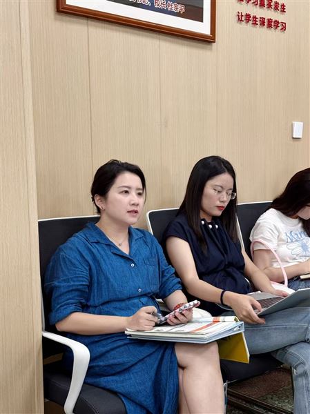 薪火相传 聚势赋能 共话未来——棠外高中外语组召开新学期教研工作会