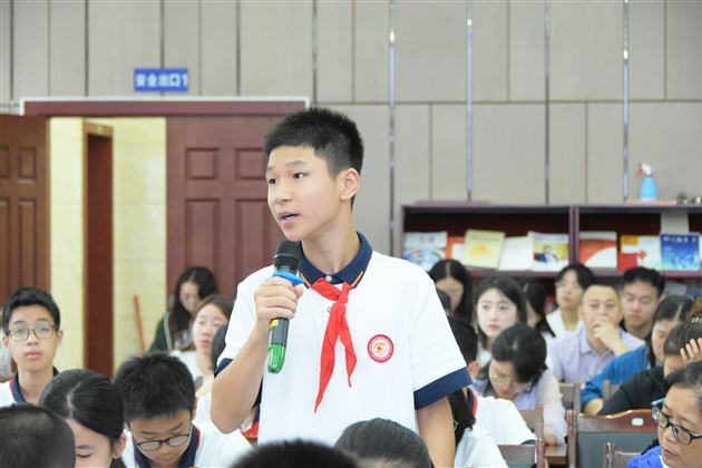 棠外开展基于“课程转化力”的七年级语文新教材培训暨单元整体教学设计研讨活动