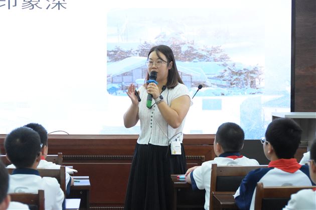 棠外开展基于“课程转化力”的七年级语文新教材培训暨单元整体教学设计研讨活动