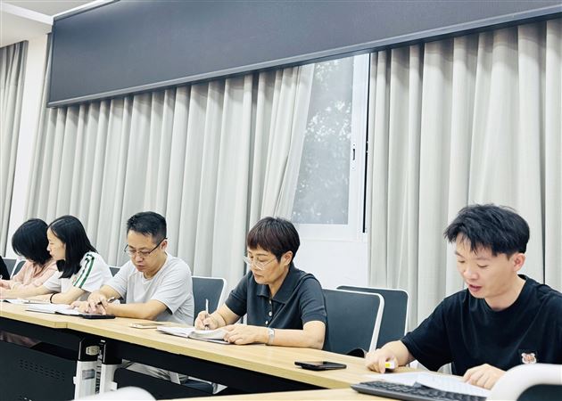青蓝同辉启新程 治班有道育芳华——棠外附小班主任杨梅工作室首次治班经验交流活动纪实