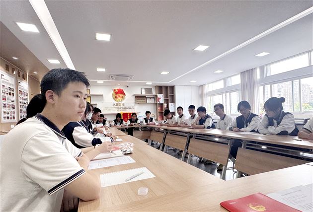 凝聚青春力量 落实责任担当——棠外高中团总支召开高中支部委员会、团小组会暨班级团支书专题培训会