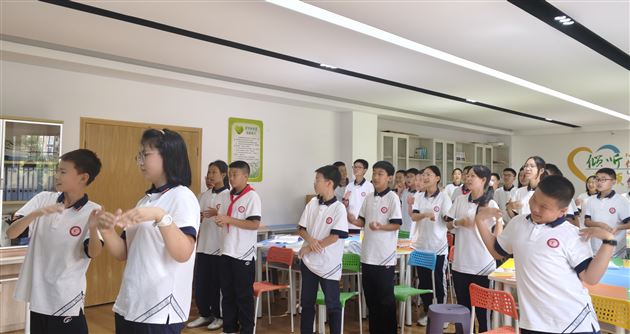 初一年级：开启初中“心”生活，顺利启航