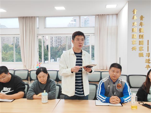 聚焦初三家长会 家校协同共赋能——棠外初中开展“践行教育家精神，提升教师德心共育力”德育教研专题培训（八）