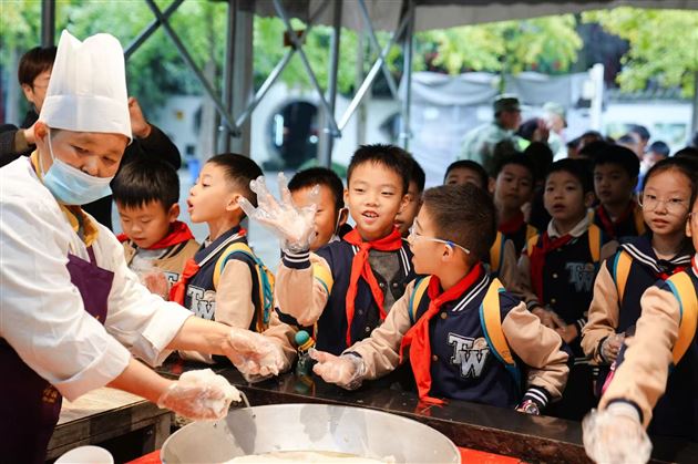 爱我家乡 寻味川菜文化——棠外附小四年级川菜博物馆研学记