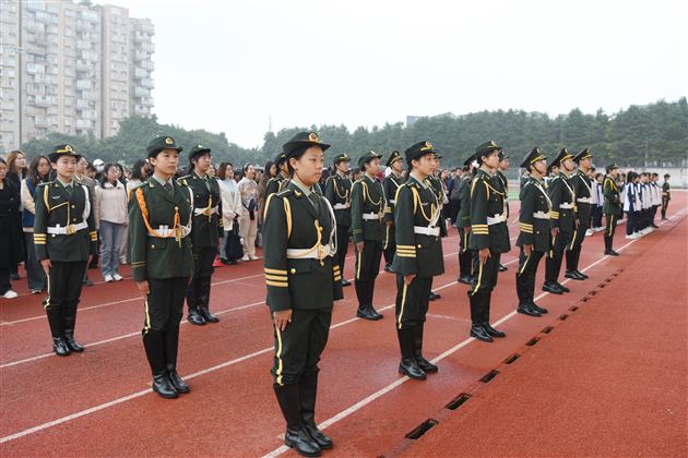 旗志相承，薪火永续——棠外第二十一届国旗班交接仪式圆满完成