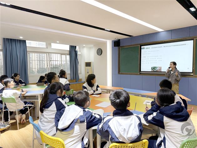 棠外初中袁成、姚静老师受《教育导报》邀请深度解读“心理十条”政策