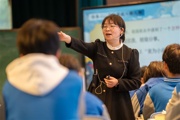 名师引领促均衡 书香致远润乡土——刘勇名师工作室赴郫都区开展送教研讨活动