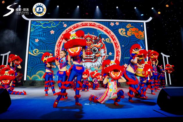 棠外附小Sunflower艺术团参加双流区中小学艺术成果展