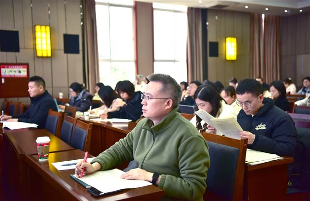 初中语文组与刘勇名师工作室开展联合教研