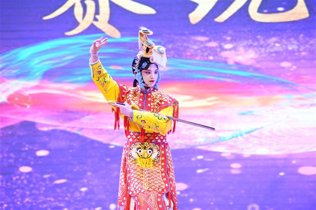 棠外初中成功举办第十二届校园艺术节比赛