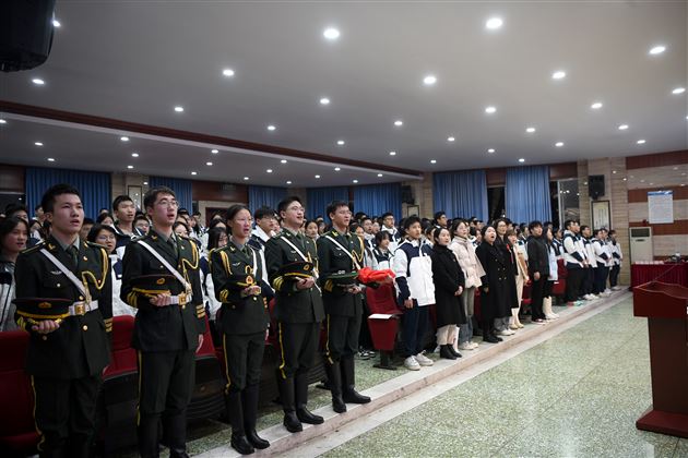 棠外高中团总支举行纪念“一二·九”爱国学生运动90周年主题团日活动