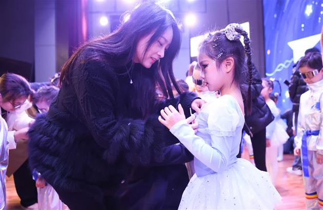 棠外附小隆重举行一年级“百日庆典”活动