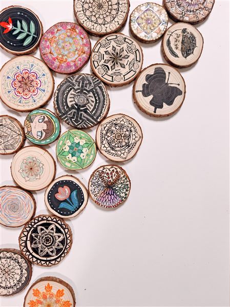 棠外初2023年级原木片彩绘主题活动 