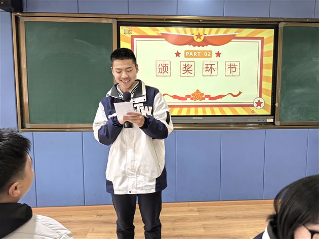 棠外高中举行“生涯颁奖典礼”