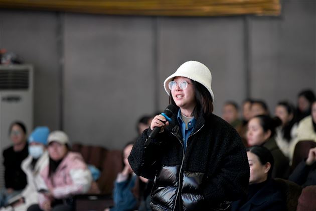 棠外附小举行家庭教育讲座