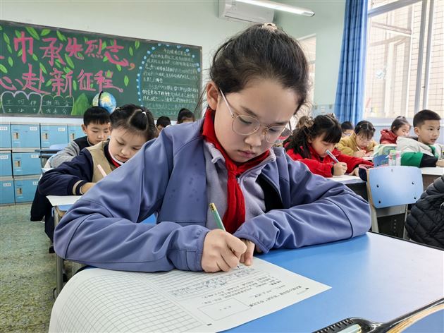 棠外附小成功举办2025年秋期“阳光杯”作文比赛