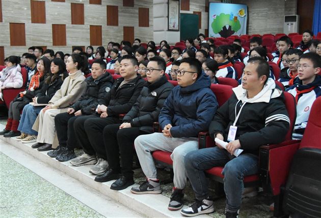 棠外初中共青团（少先队）学生自主管理工作总结大会