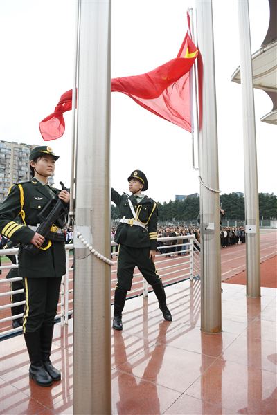 棠外初中2025-2026学年春季开学典礼隆重举行