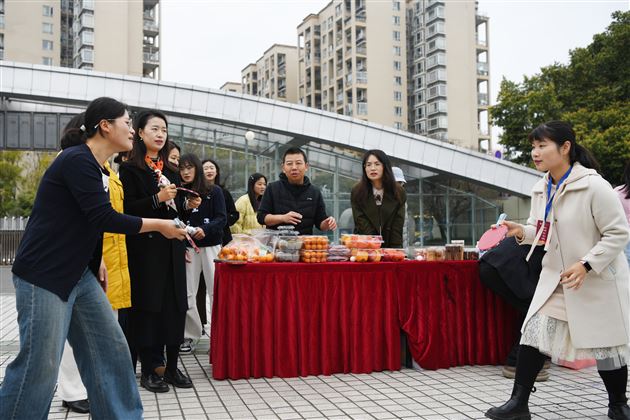 热爱点亮希望 笃行闪耀光芒——棠外隆重庆祝第116个“三八”国际劳动妇女节