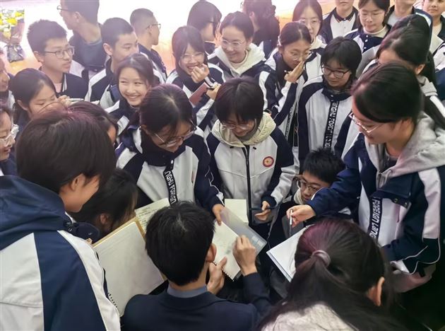 棠外开展修身励志与学法指导专题讲座