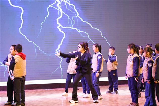 广元市小学英语骨干教师莅临棠外开展访学交流活动