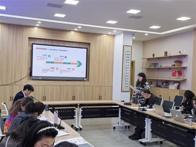 7. 科学组吕翠萍