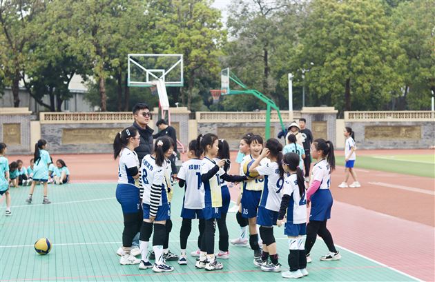 棠外附小女排征战双流区“空港杯”获佳绩