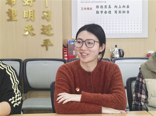 中共成都棠湖外国语学校初中第三支部委员会开展3月主题党日活动1 (2).jpg