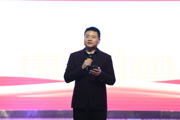 成都棠湖外国语学校初 2023 级学法指导暨学生表彰大会圆满举行 