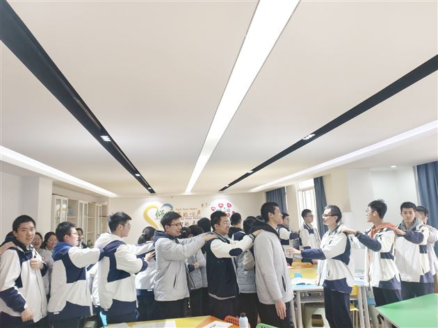 棠外高中开展“赋能高三，破局‘高原’”主题心理健康团体活动 (3).jpg