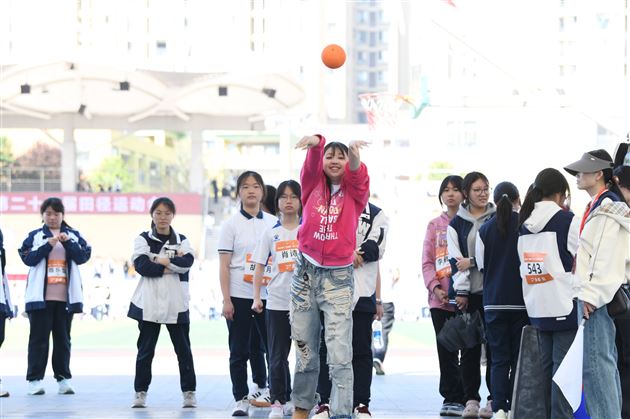 棠外高中“多威杯”第二十二届师生田径运动会圆满举行