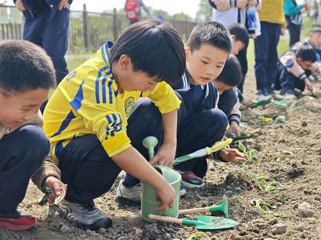 棠外附小二年级开展春季研学活动 