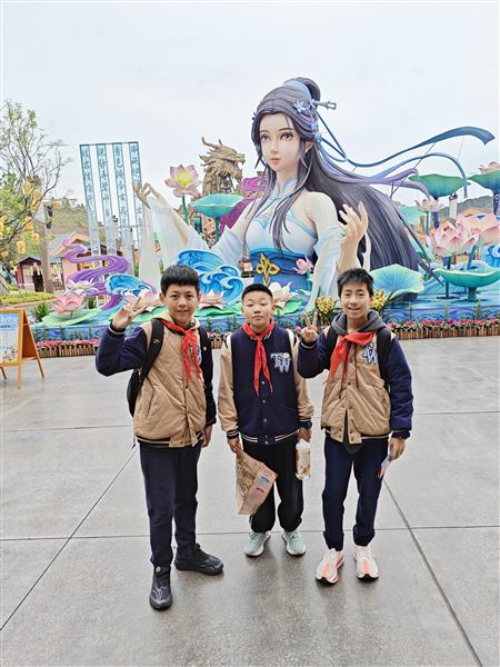 资阳方特见证六年级学子毕业季最美时光