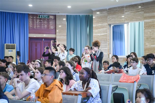 中法少年友谊交流活动在成都棠湖外国语学校圆满举行