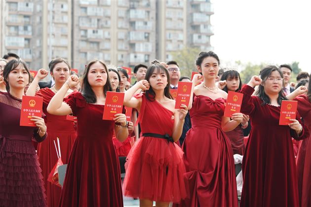 壮观天地，与立苍穹 —— 记棠外高 2026 届高三成人典礼