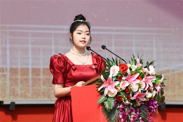 壮观天地，与立苍穹 —— 记棠外高 2026 届高三成人典礼