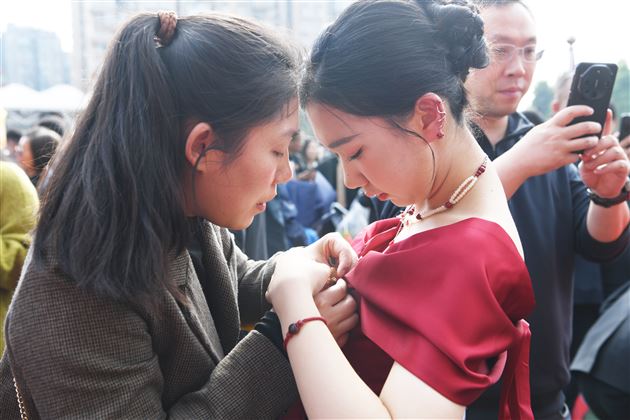 壮观天地，与立苍穹 —— 记棠外高 2026 届高三成人典礼