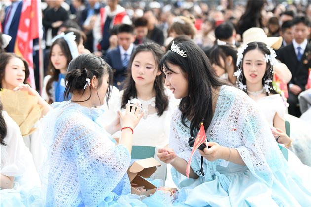 壮观天地，与立苍穹 —— 记棠外高 2026 届高三成人典礼