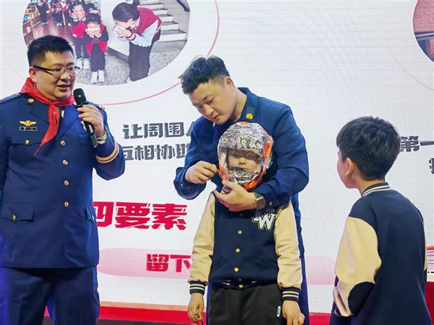 棠外附小二年级开展“家长义工课堂”活动