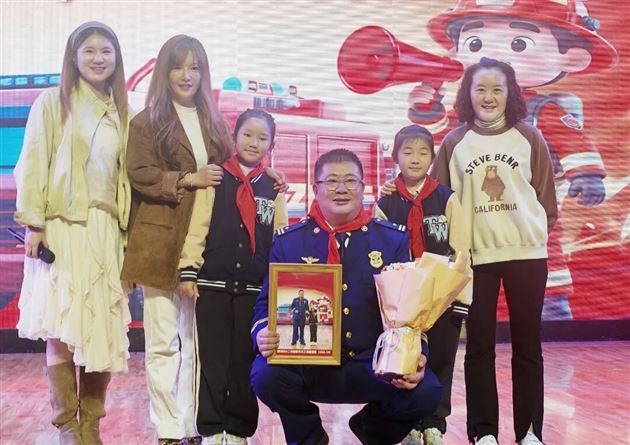 棠外附小二年级开展“家长义工课堂”活动