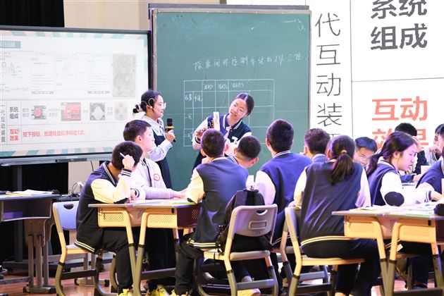 棠外成功承办成都市2026年普通高中技术与工程优质课展评活动