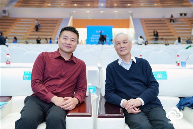 棠外初中部校长刘勇在全国基础教育论坛作主题报告 