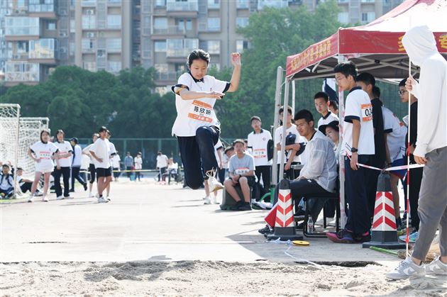 棠外初中“多威杯”第二十二届春季田径运动会顺利举行
