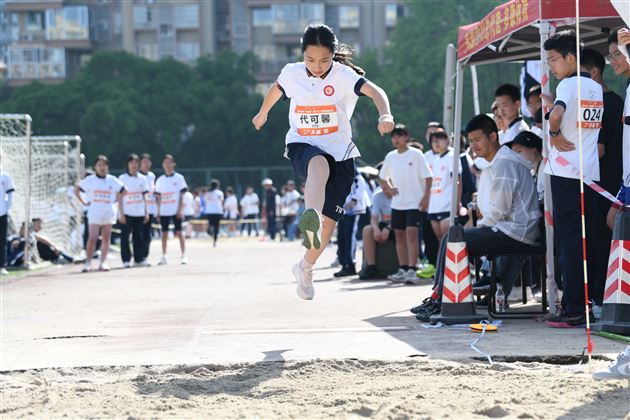 棠外初中“多威杯”第二十二届春季田径运动会顺利举行